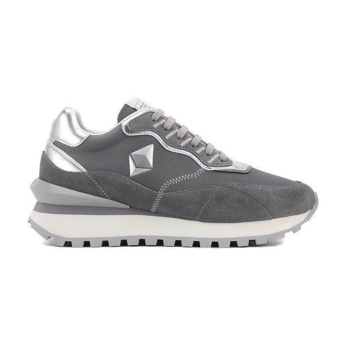 Retro Runner Sneakers Tech-Inspired Grey Lifestyle Shoes